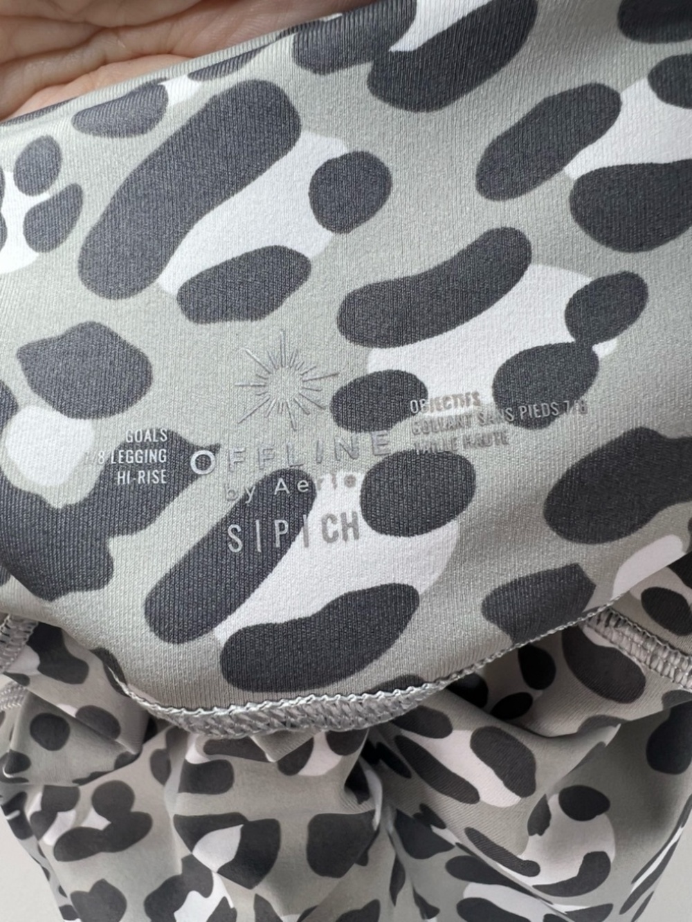 Offline by Aerie Goals 7/8 High Rise Leggings Gray Cheetah Yoga Pilates FLAW Sm - Picture 8 of 9